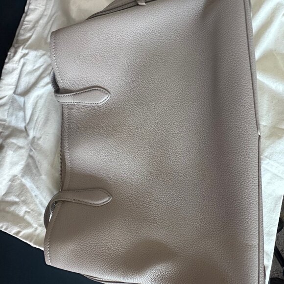 Quince Taupe Italian Leather Triple Compartment Work Tote EUC Org $169 - Picture 4 of 9